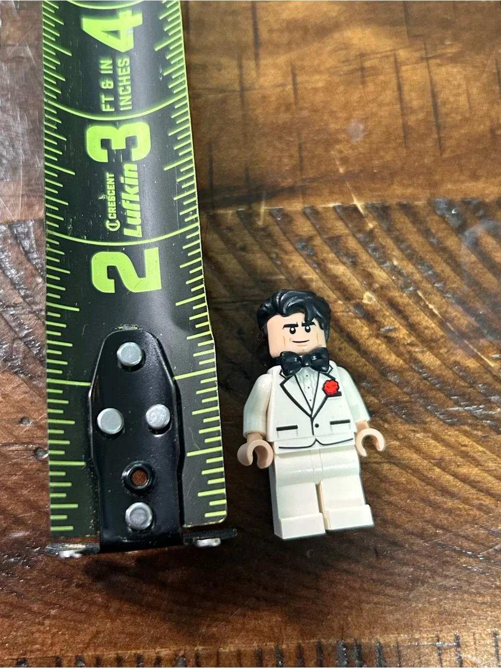Lego DC Super Heroes Minifigure SH0308 Bruce Wayne White Tuxedo - Picture 4 of 4